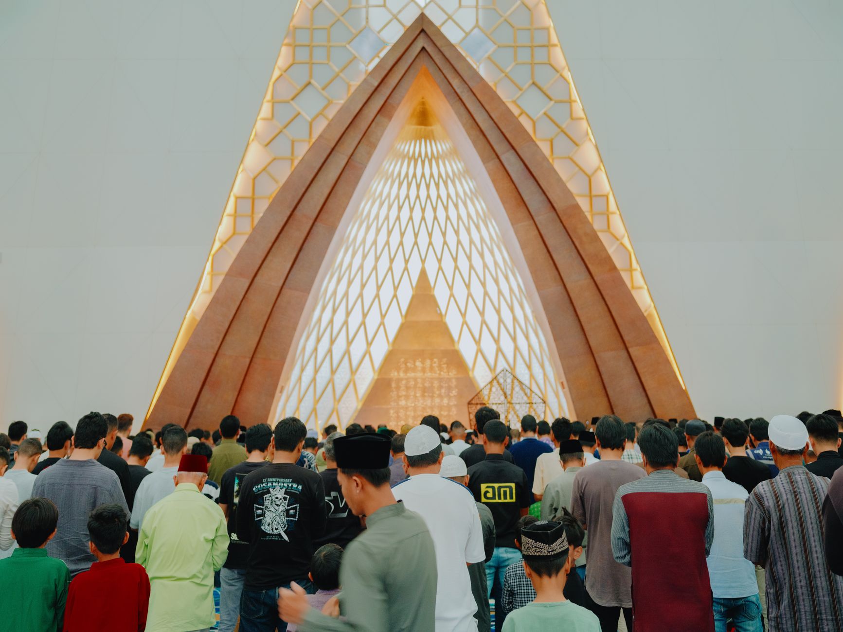 กองทุนรวมลดหย่อนภาษี 2026: คู่มือฉบับสมบูรณ์สำหรับนักลงทุนไทย — FAQ | Forex คู่มือ iCafeForex