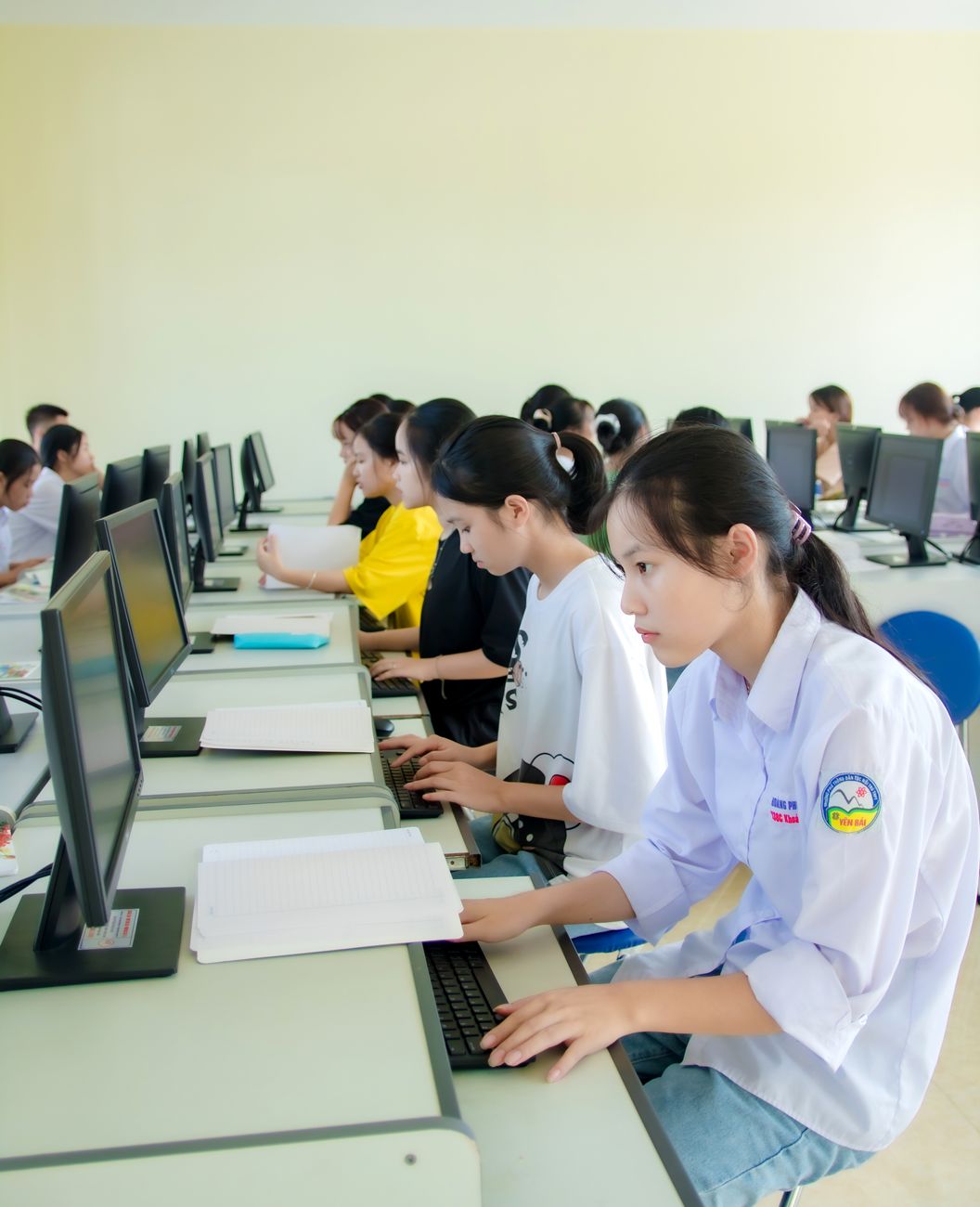 คอร์สออนไลน์สาย IT สร้างรายได้แบบ Passive ได้จริง — เจาะลึกตลาด: หัวข้อคอร์ส IT อะไรที่ขายดีและทำเงินได้จริง | Forex คู่มือ iCafeForex