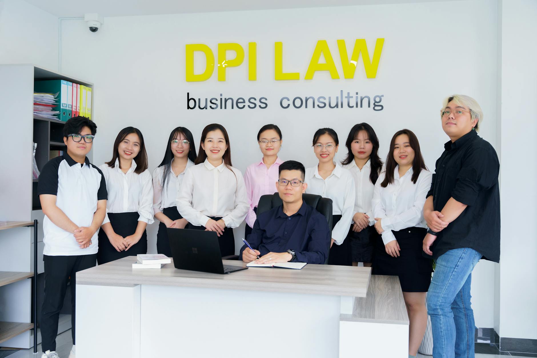 จากพนักงาน IT สู่ IT Consultant รายได้เพิ่มกี่เท่า — เจาะลึกเหตุผล: ทำไม IT Consultant ถึงมีศักยภาพรายได้สูงกว่า? | Forex คู่มือ iCafeForex